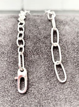 Load image into Gallery viewer, Handcrafted Paperclip & Round Link Chain Bracelet