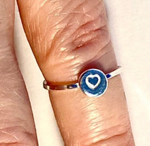 Load image into Gallery viewer, Heart Nugget adjustable Sterling Silver Ring.