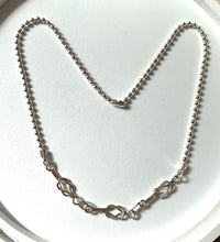 Load image into Gallery viewer, Sterling Silver Knot Link Chain Necklace.