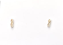 Load image into Gallery viewer, Sterling Silver Twisted &amp; Grain Bar Stud Earrings.
